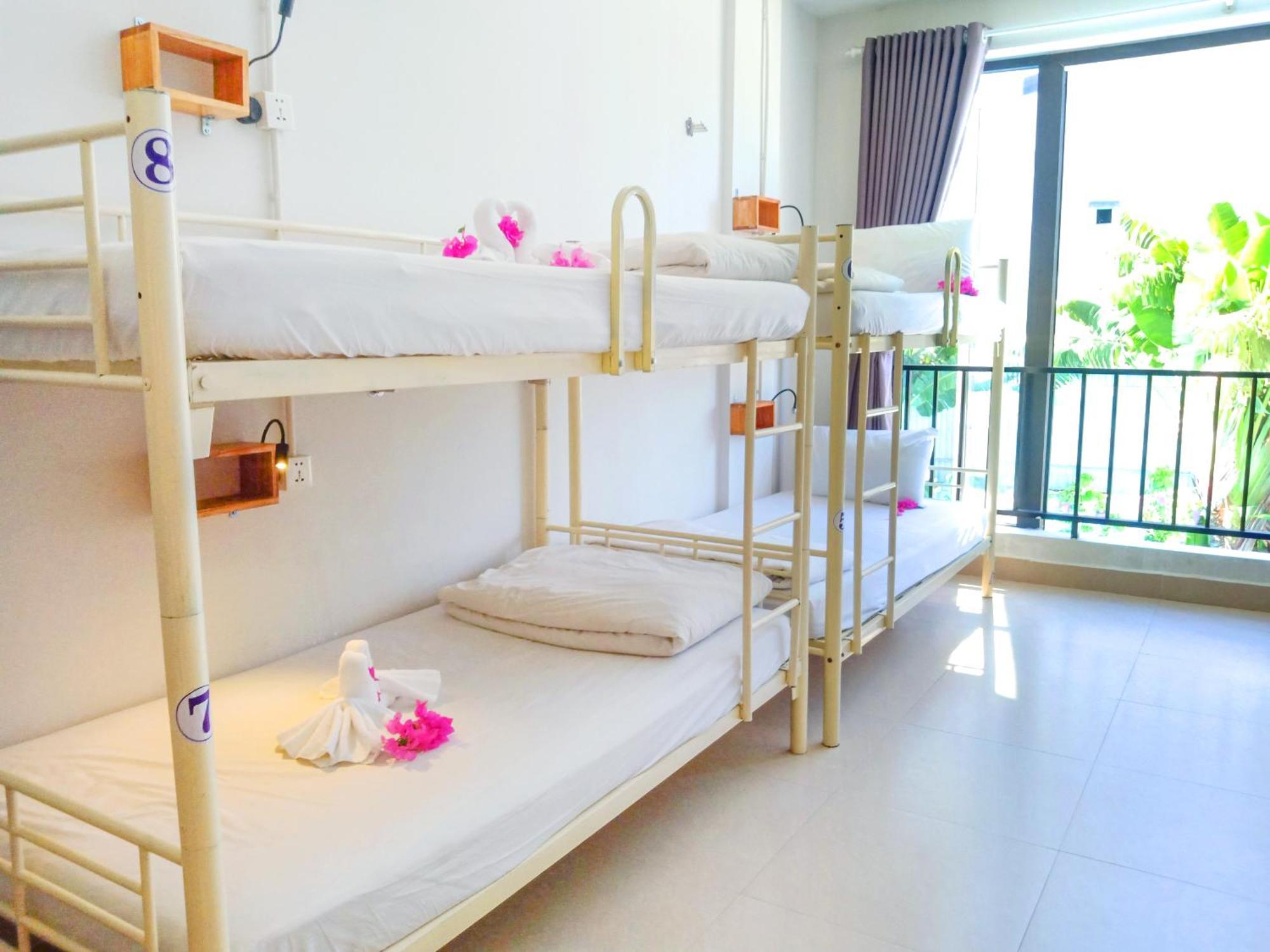 Bed Station Hostel & Pool Bar Hoi An " Former Sunflower" المظهر الخارجي الصورة